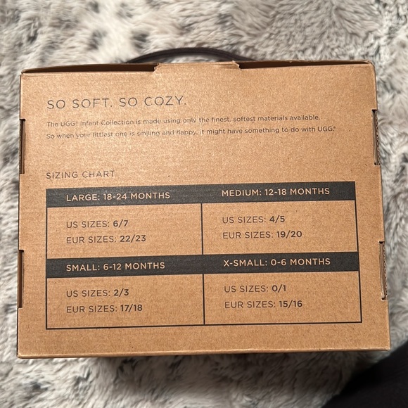 Brand New In Box : infant Ugg Erin Boots Small - Picture 3 of 3